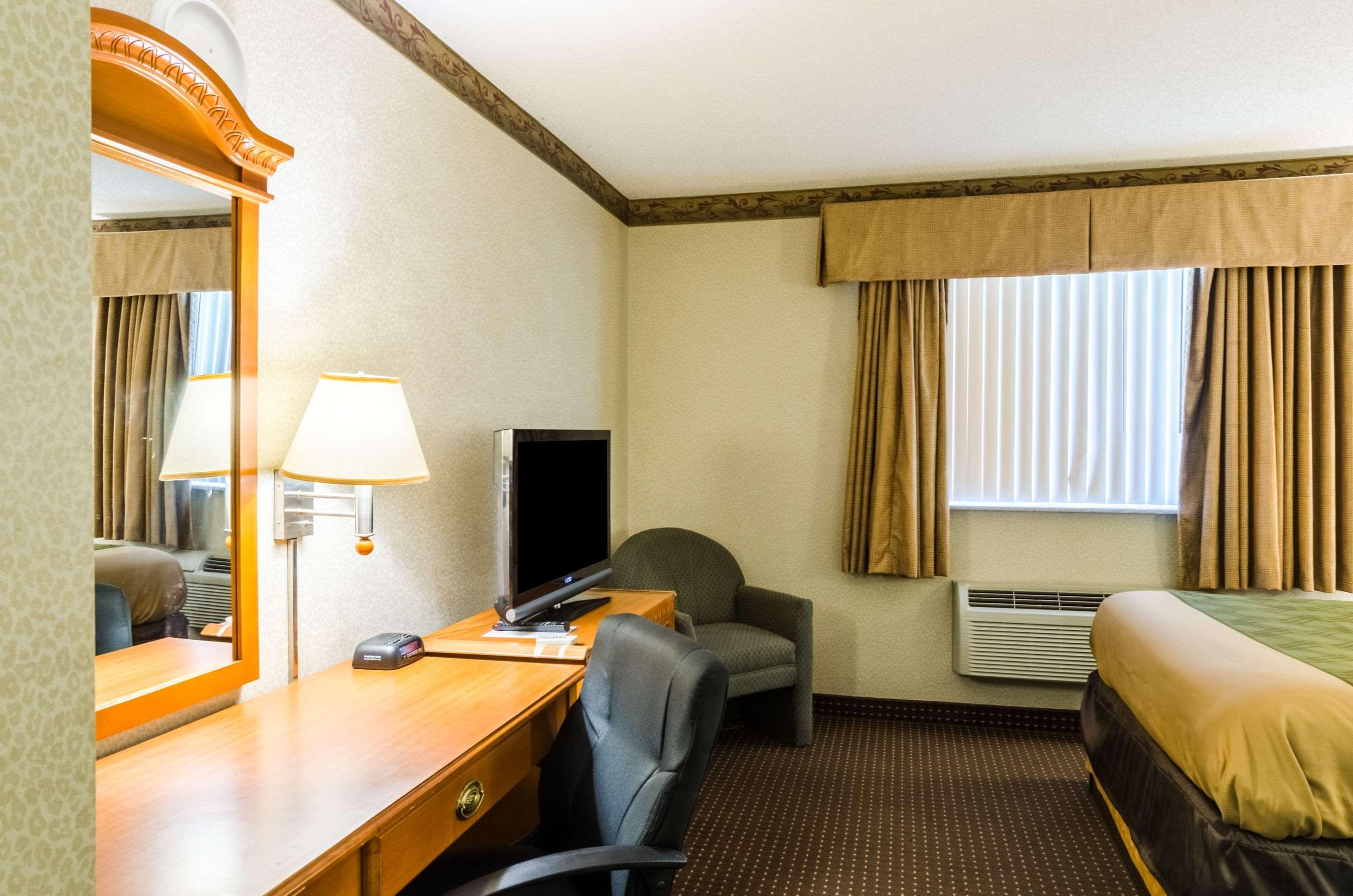 Fairbridge Inn Express Pittsfield Exteriér fotografie